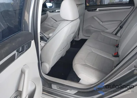 2017 Volkswagen Passat 1.8T R-Line from USA, damaged, VIN 1VWDT7A38HC082089